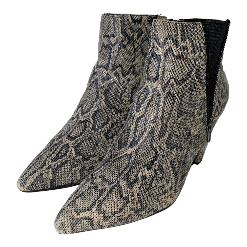 Aerosoles Heel Rest Rock On Ankle Bootie White Black Leather Snake Print sz 7.5 - Picture 4 of 13